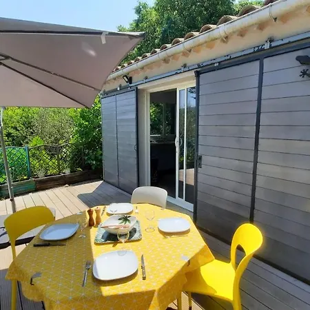 Avec Piscine Et Jacuzzi Partages En Cevennes Dom wakacyjny Cros (Gard)