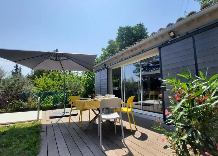 Avec Piscine Et Jacuzzi Partages En Cevennes