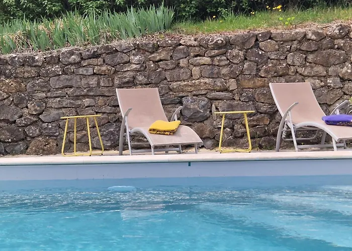 Avec Piscine Et Jacuzzi Partages En Cevennes Prázdninový dům *